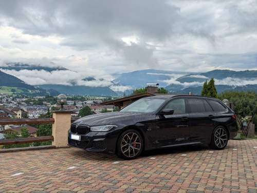 Carbonschwarz nach Regen