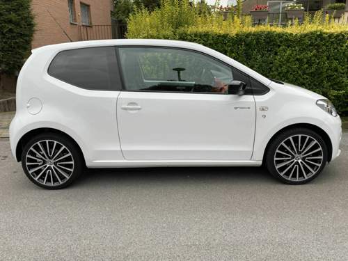Up 75 PS Groove R-Line 17 Zoll