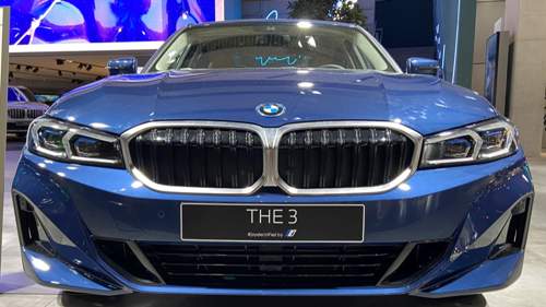 BMW 330e