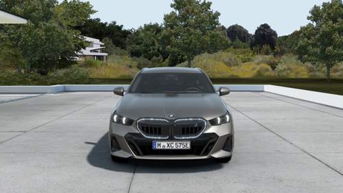 I5 eDrive40 Touring in der Farbe Oxidgra