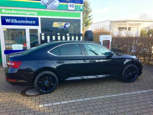 2017-skoda-superb-3