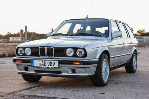 E30_touring_Classic