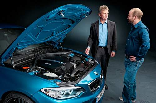 Ein paar Worte zum Motor: M2-Projektleiter Frank Isenberg erklärt MOTOR-TALK-Redakteur Philipp Monse, was neu ist