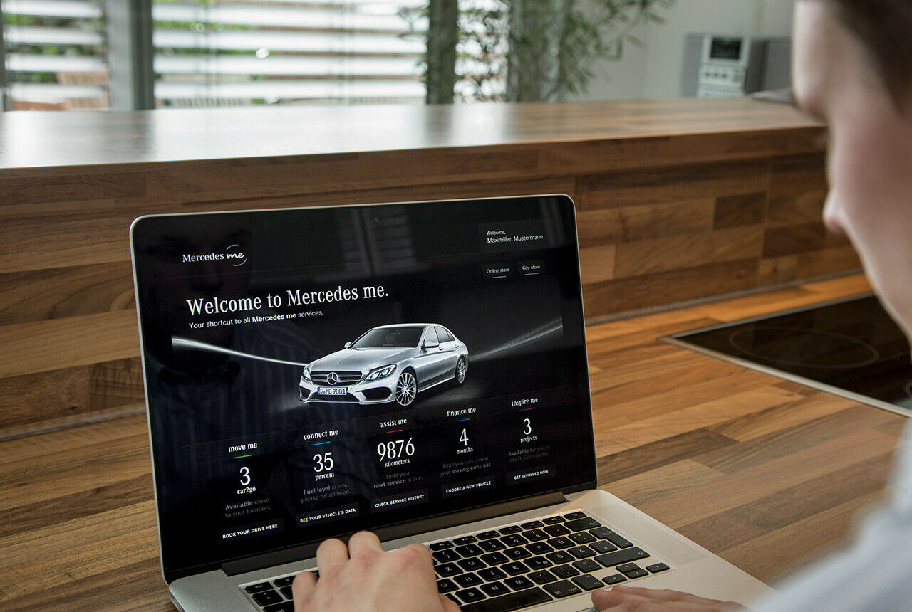 Auch über den Computer lässt sich via Kundenportal auf Fahrzeugdaten zugreifen