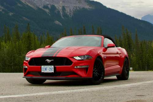 2021-ford-mustang-gt-convertible-front-angle-view-carbuzz