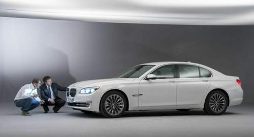 Geliftet und sparsam: BMW 7er