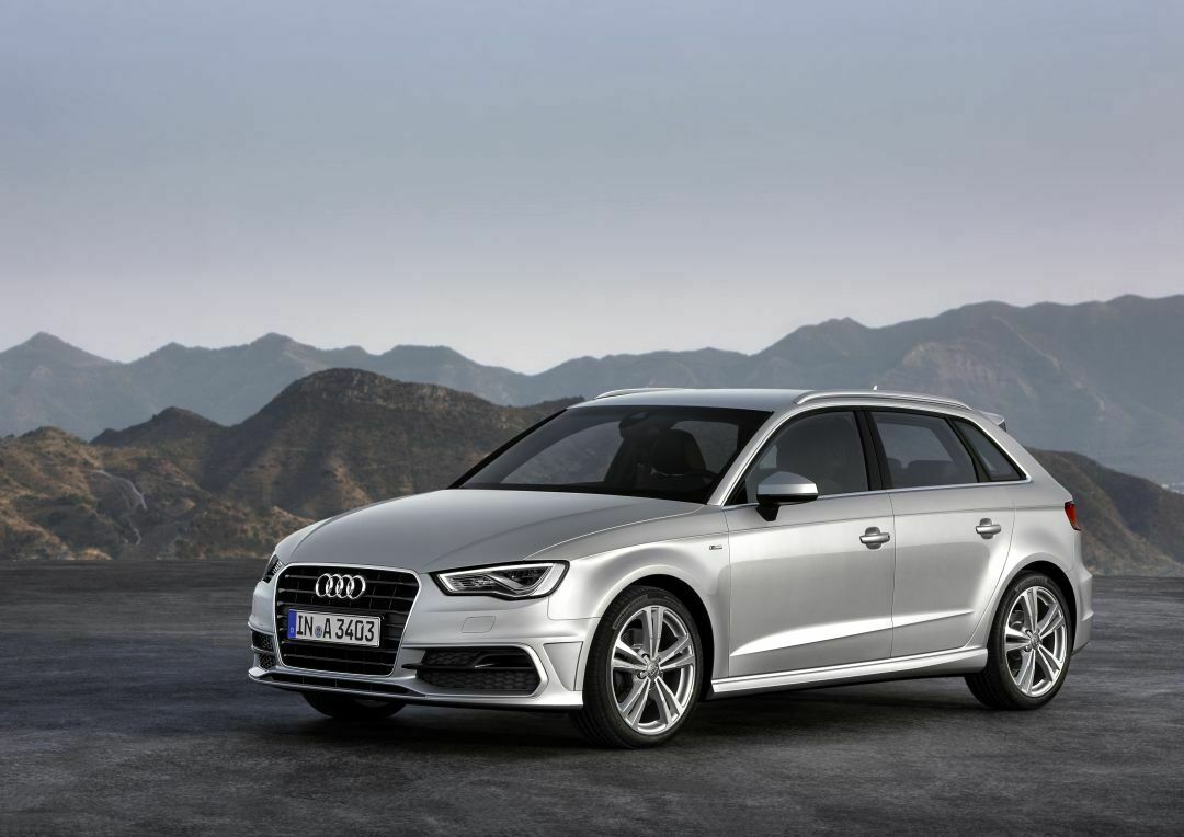 Der A3 Sportback steht an der Seine
