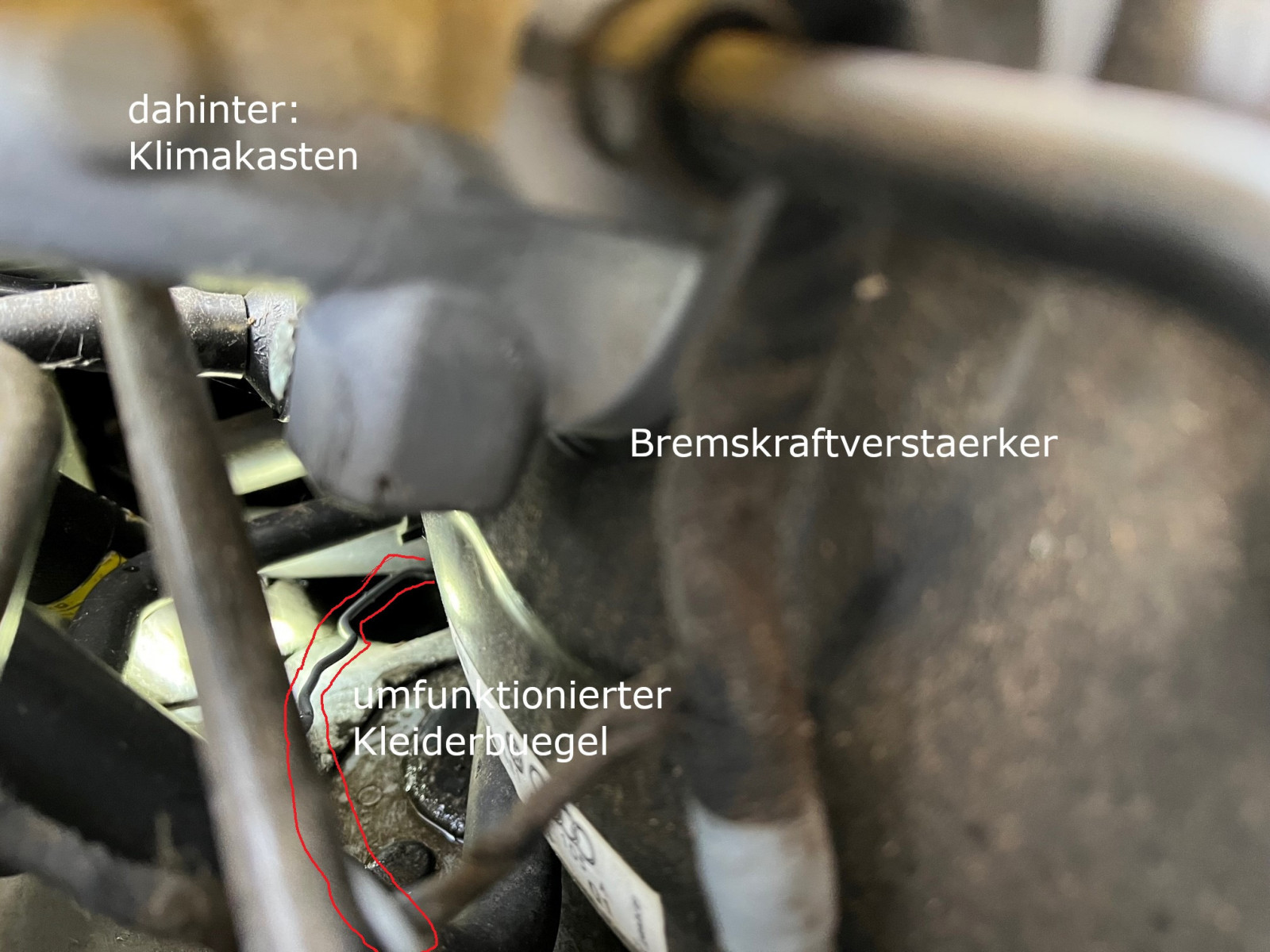 Wasser im Fußraum Abläufe dicht
