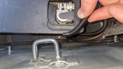 Audi TT 8J Batterie Schlauch