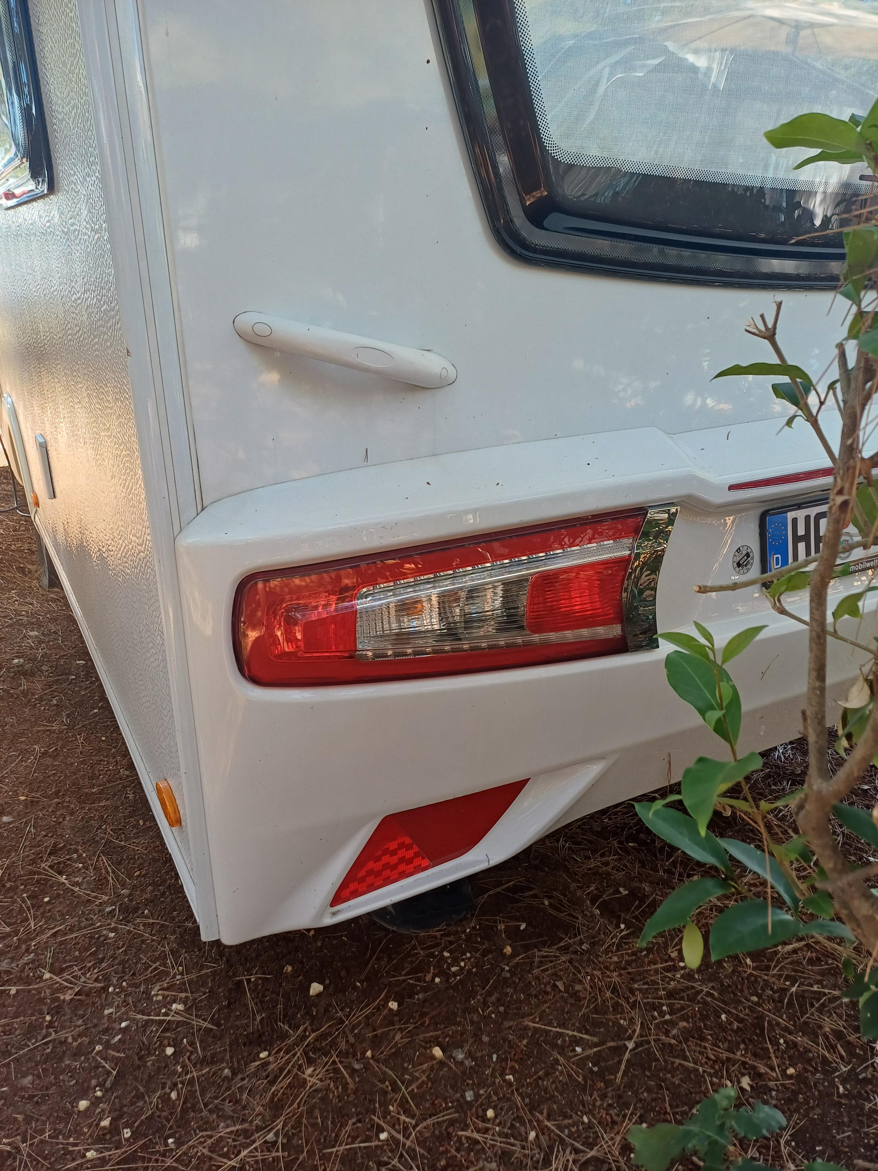 Wasser in Jokon Rücklichter LMC Musica