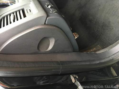 Nasser_Fussraum_XC60_BJ2010_Seitenblende
