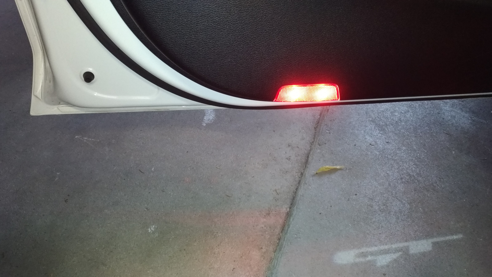 Wechsel der Innenraumbeleuchtung Kia Ceed CD