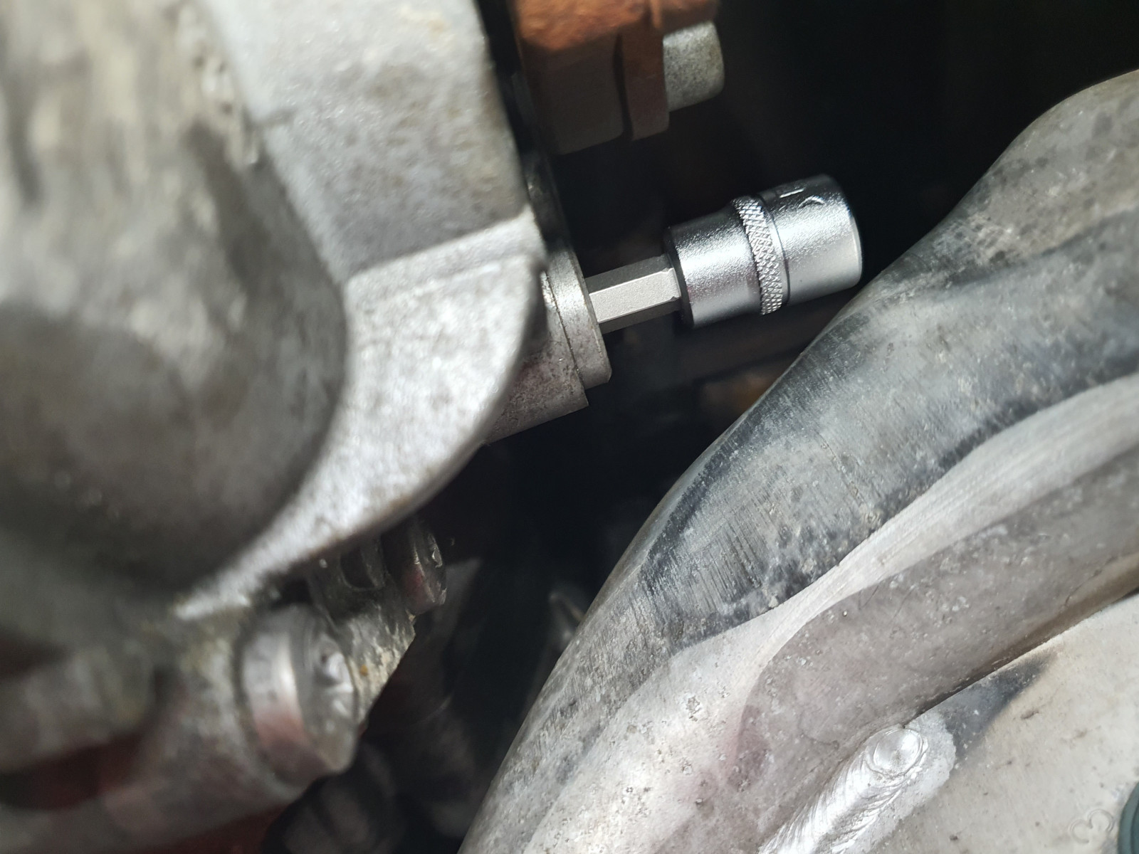 Wechsel der Öle im Achsantrieb und Verteiler DIY?