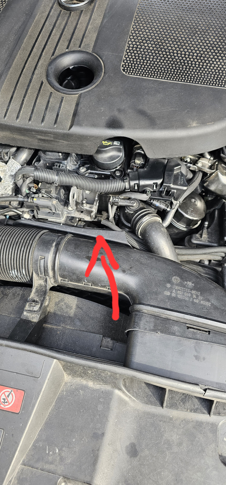 Weiß denn niemand wofür dieser Schlauch beim CDI OM651 ist?