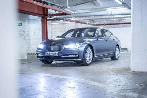 Den BMW 750i nimmt BMW im Rahmen der Umstellung auf OPF erst wieder zum Facelift in einem Jahr ins Programm