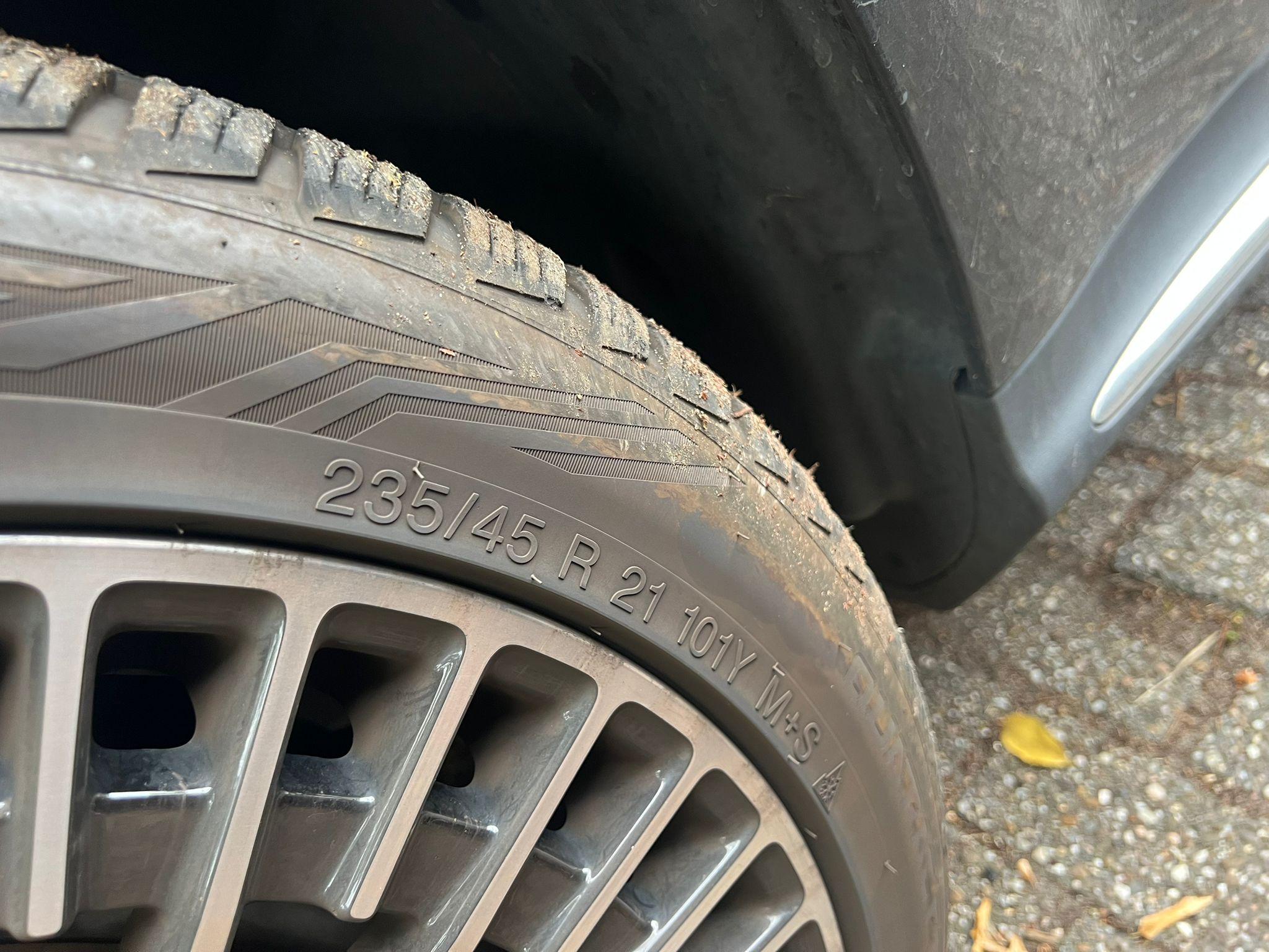 Weiterfahren mit beschädigtem Reifen möglich?
