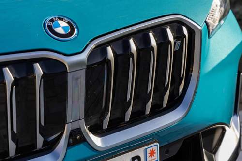 2023-bmw-x1-blue-bay-lagoon-52.jpg