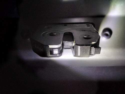 Corsa D Heckklappe Notentriegelung