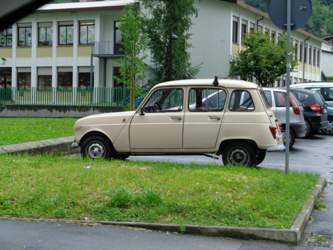Renault-4