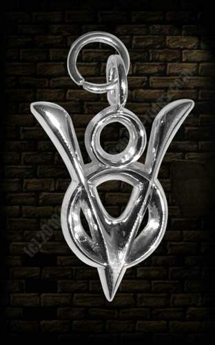 V8