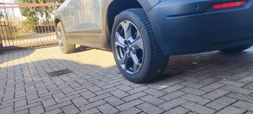 Bridgestone Weather Control A005 EVO (1)