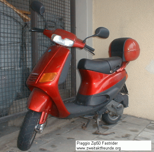 Piaggio-zip50fastrider001