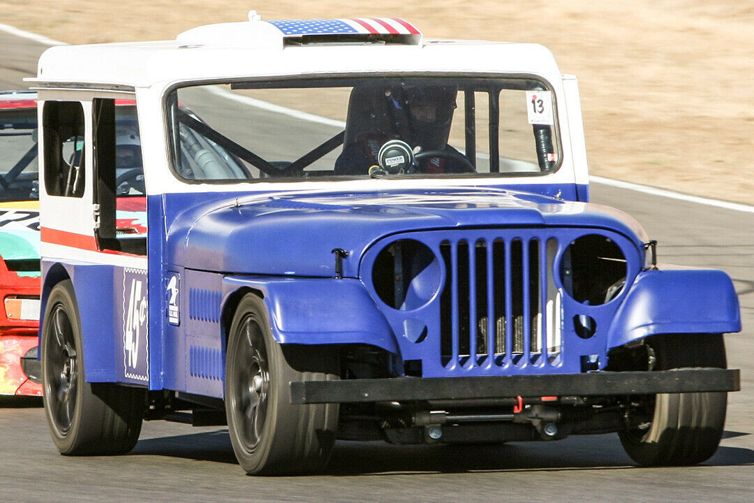Was hinter dem Jeep-Grill steckt, das weiß höchstens der Besitzer