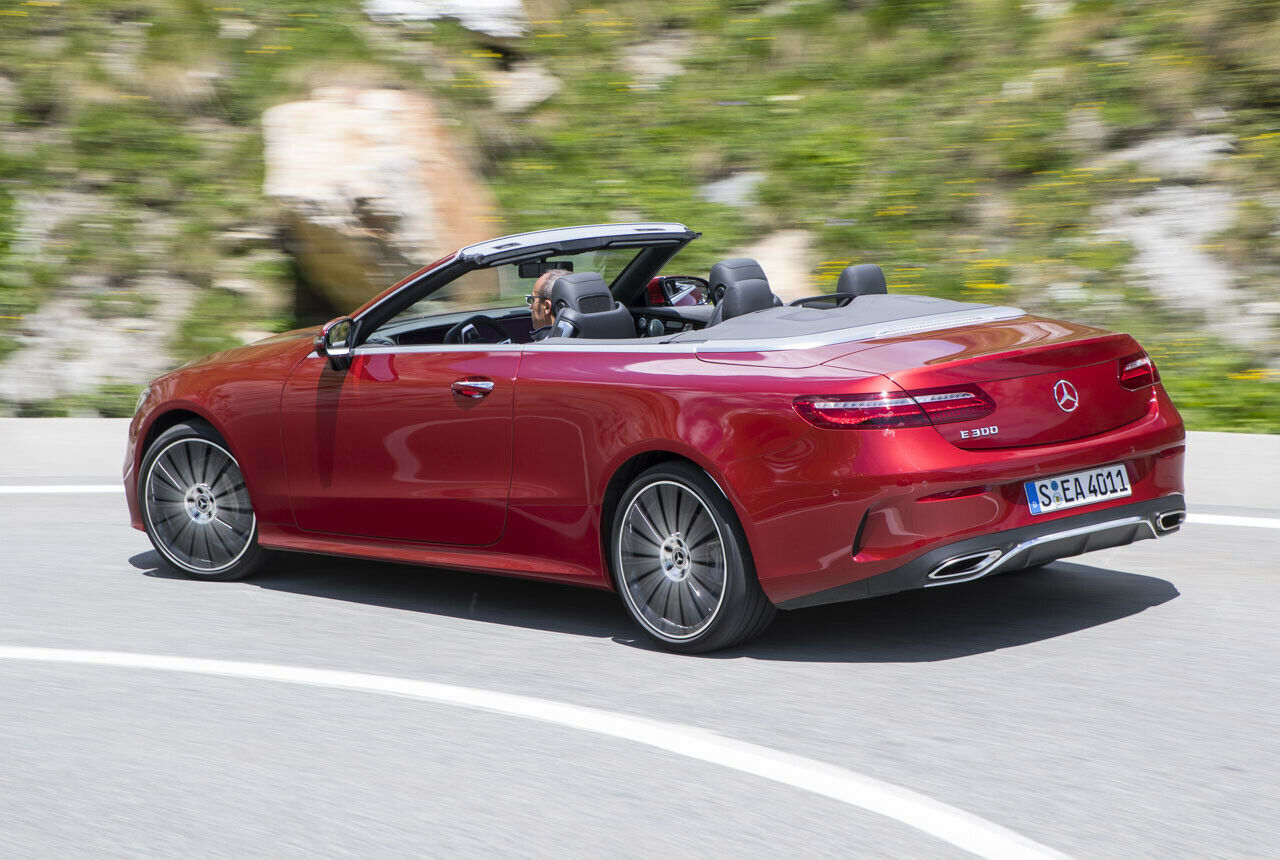 Neben dem E 300 bietet Mercedes das E-Klasse Cabrio noch als E 200, E 220d und E 250d an