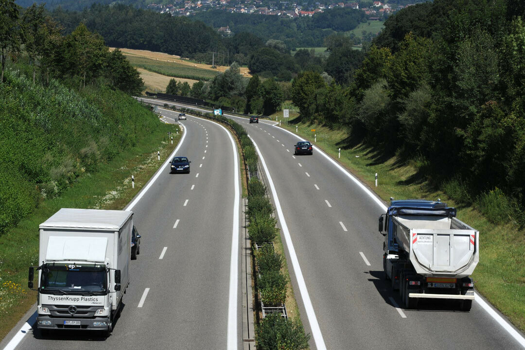 In Deutschland werden die meisten Güter auf der Straße transportiert