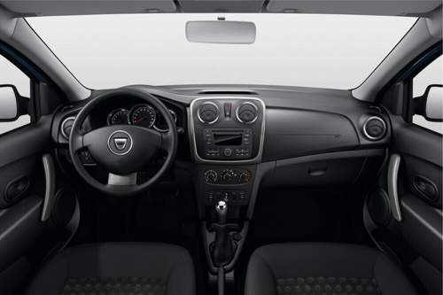 Der neue Dacia Sandero, hier das Cockpit, wird sicher eines der erfolgreicheren Autos 2013