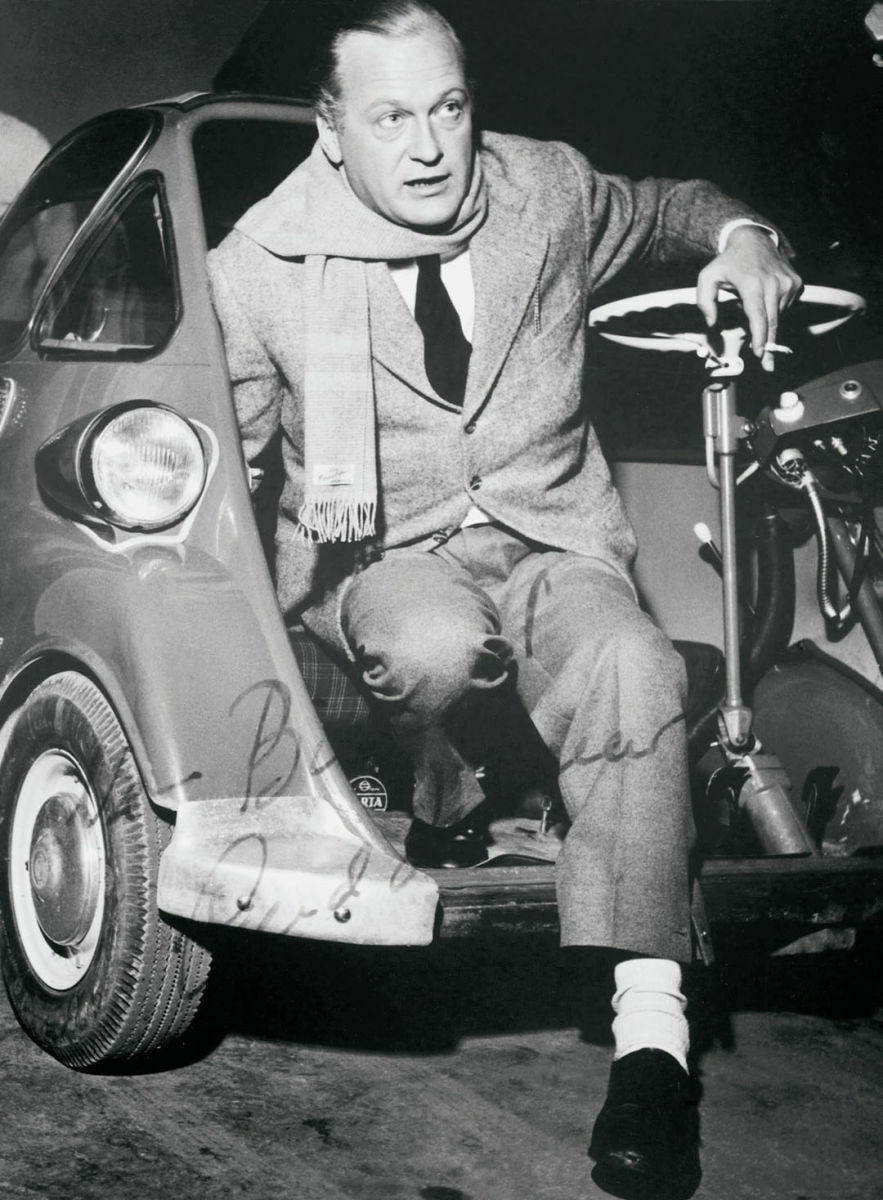 BMW Isetta mit Schauspieler Curd Jürgens