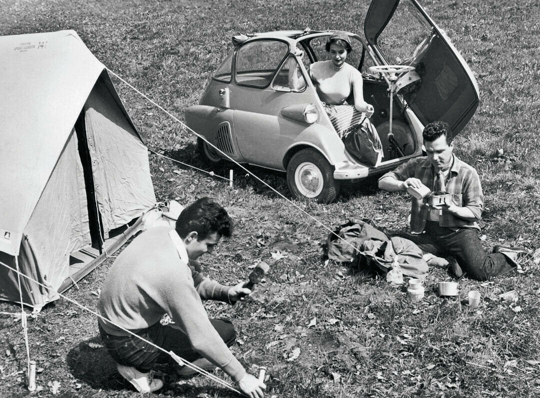 BMW Isetta auf dem Camping Platz