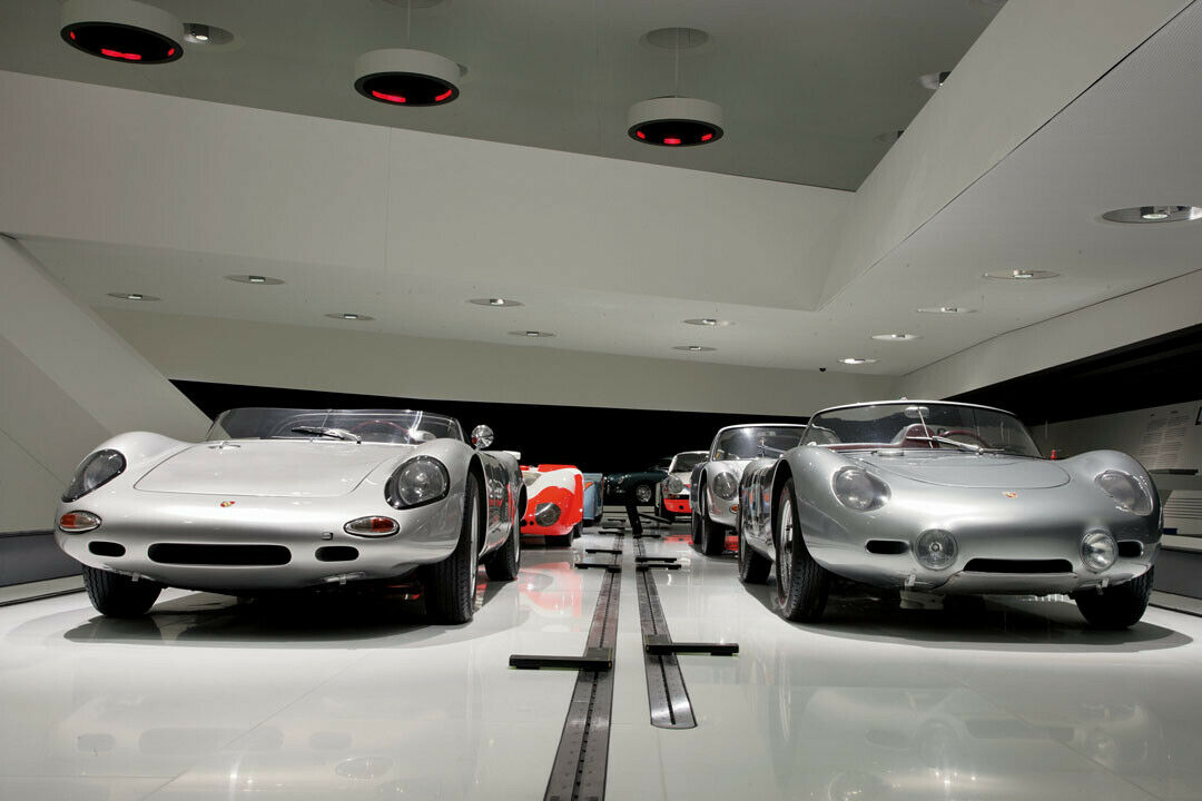 Porsche 718 W-RS Spyder von 1962 (links) und Porsche 718 RS 60 Spyder von 1960 (rechts)