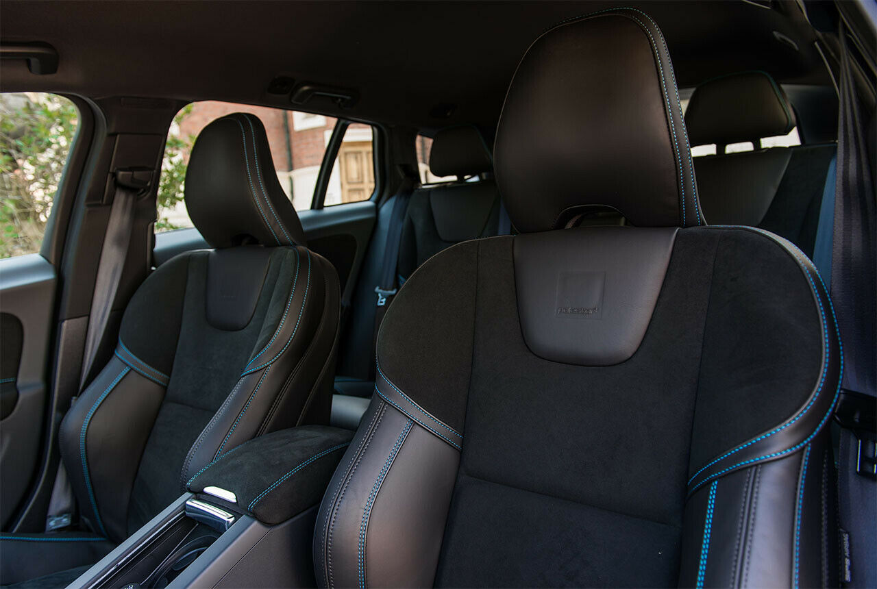 Im Innenraum von Volvo S60 und V60 Polestar kommen spezielle Sportsitze zum Einsatz