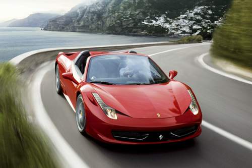 Ferrari hatte die in den USA geltende Notentriegelungspflicht einfach ignoriert und muss nun nachbessern (Bild: Ferrari 458 Spider)