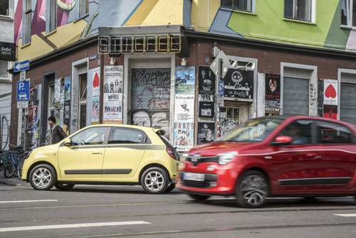 Die ausgestoßene Partikelmasse pro Kilometer liegt beim Twingo 19 Mal so hoch wie bei vergleichbaren Fahrzeugen