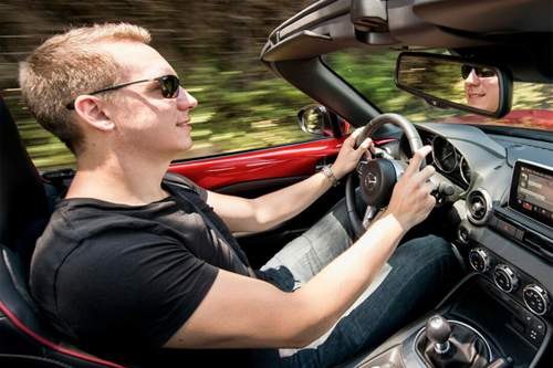 Redakteur Constantin Bergander findet mehr Raum, als er erwartete. Diesmal im neuen Mazda MX-5