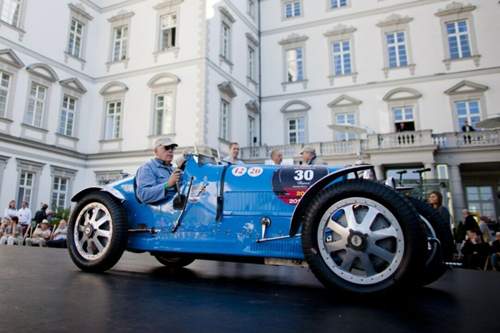 Bugatti 35T von 1926: Am Schloss Bensberg trifft sich die "Oldtimer-Elite"