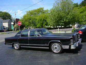 155514-10865427-1979-lincoln-town-car