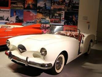Kussmund-des-kaiser-darrin-von-1954
