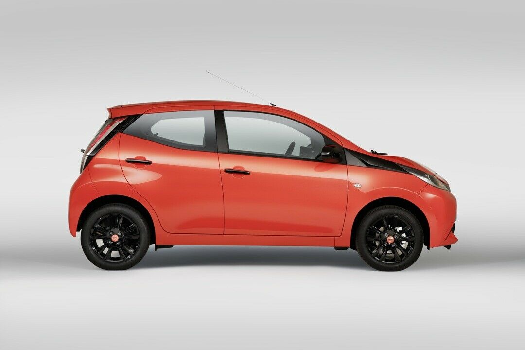 Toyota bietet den Aygo wie bisher als Drei- und Fünftürer an