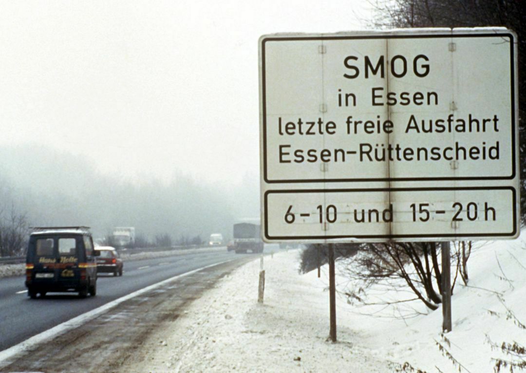 Smog-Alarm in Essen: 1985 durfte in großen Teilen des Ruhrgebiets kein Auto fahren