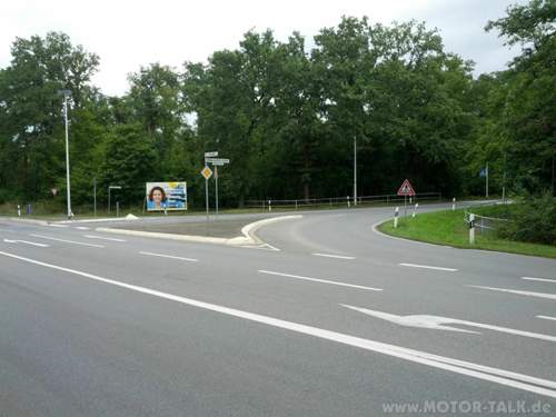 Sicht des blauen Fahrzeugs