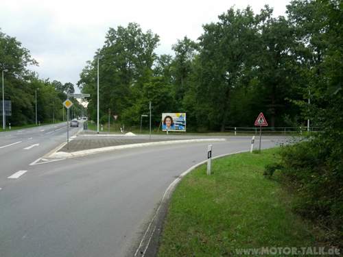 Sicht des blauen Fahrzeugs