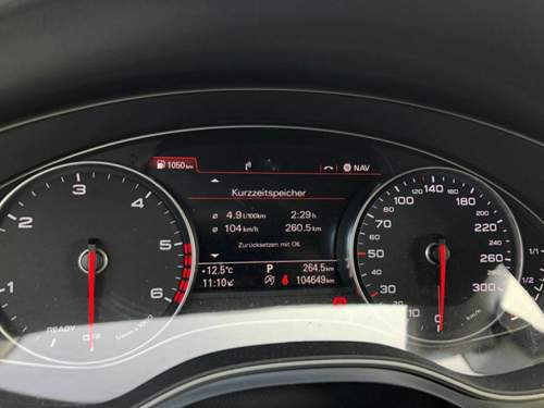 4,9l/100km bei 104km/h
