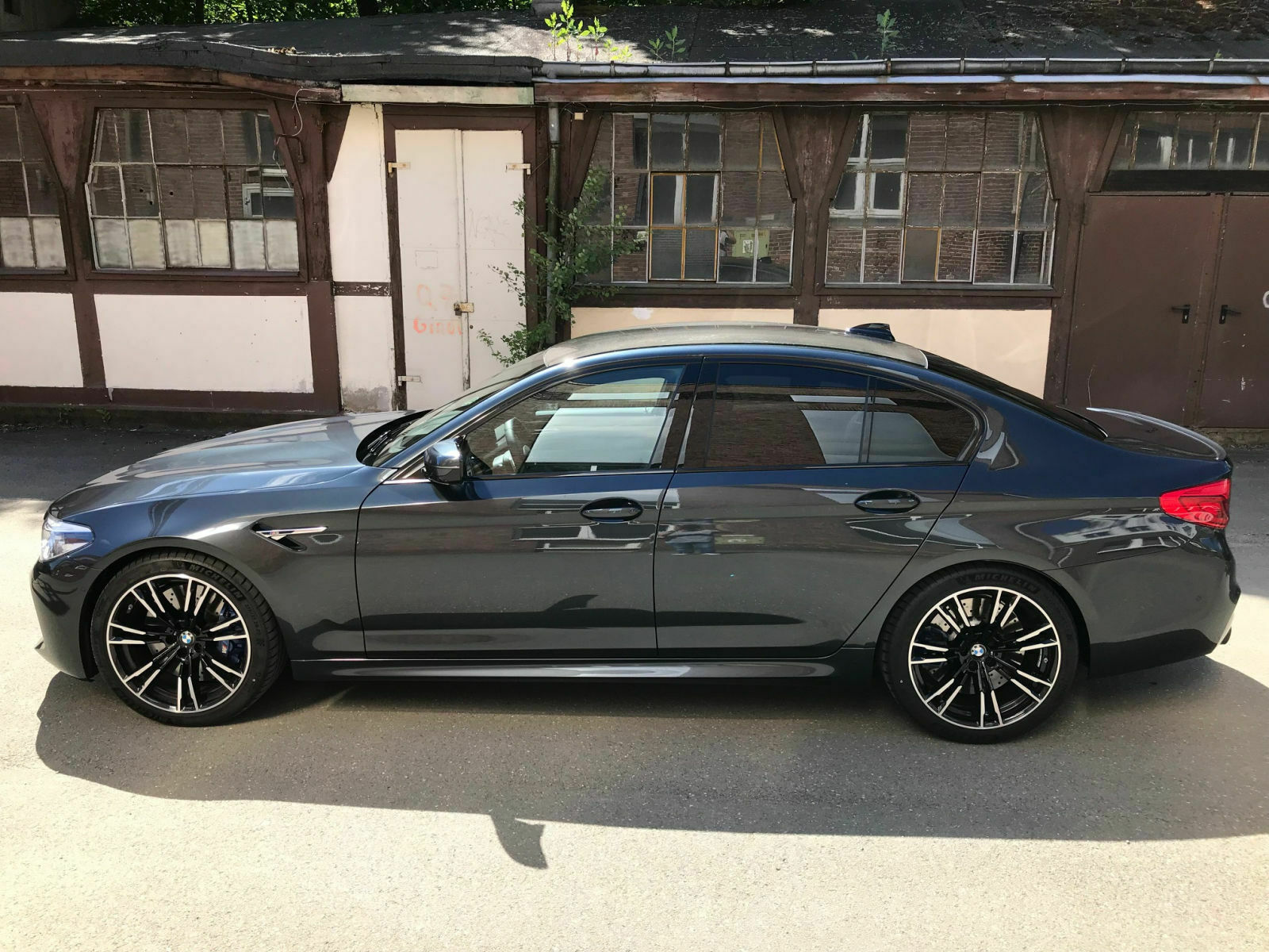 Wer hat den M5 F90 bestellt und schon einen Liefertermin?