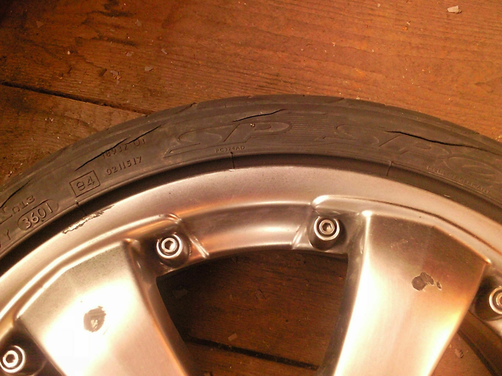 Wer hat noch 7*17" aufn Mondi?