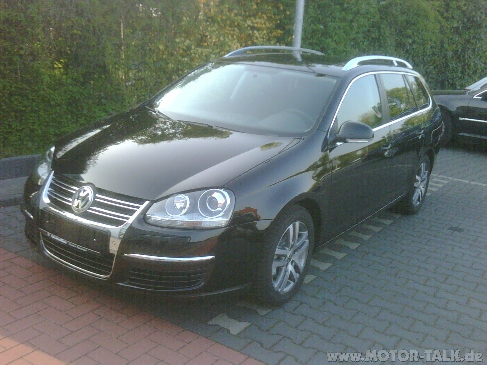 Wer hat schon neuen Golf V Variant?