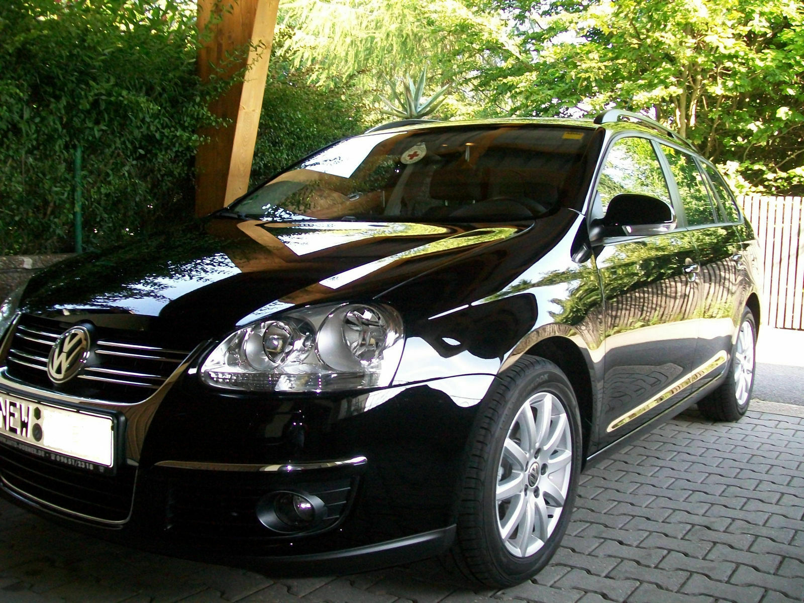 Wer hat schon neuen Golf V Variant?