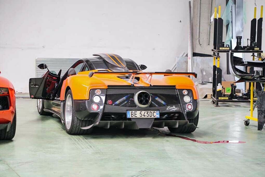 Der Pagani Zonda mit seinem riesigen Heckspoiler